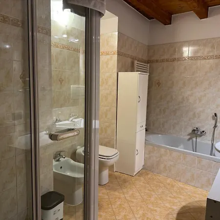 Houseberg Quarenghi Sx דירה ברגמו