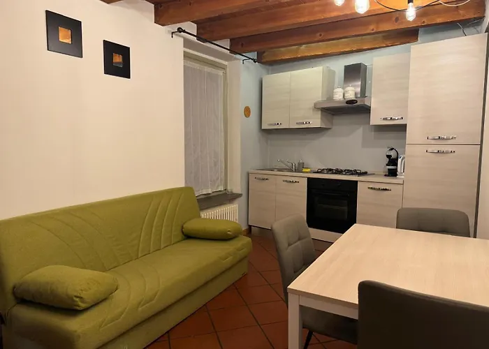 アパート Houseberg Quarenghi Sx *